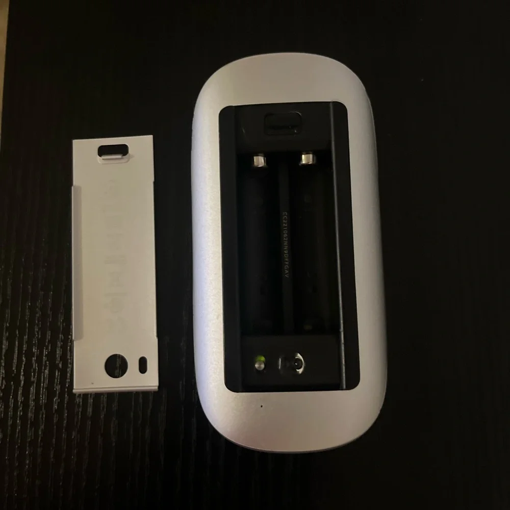 Apple Wireless Mouse - Sleek White